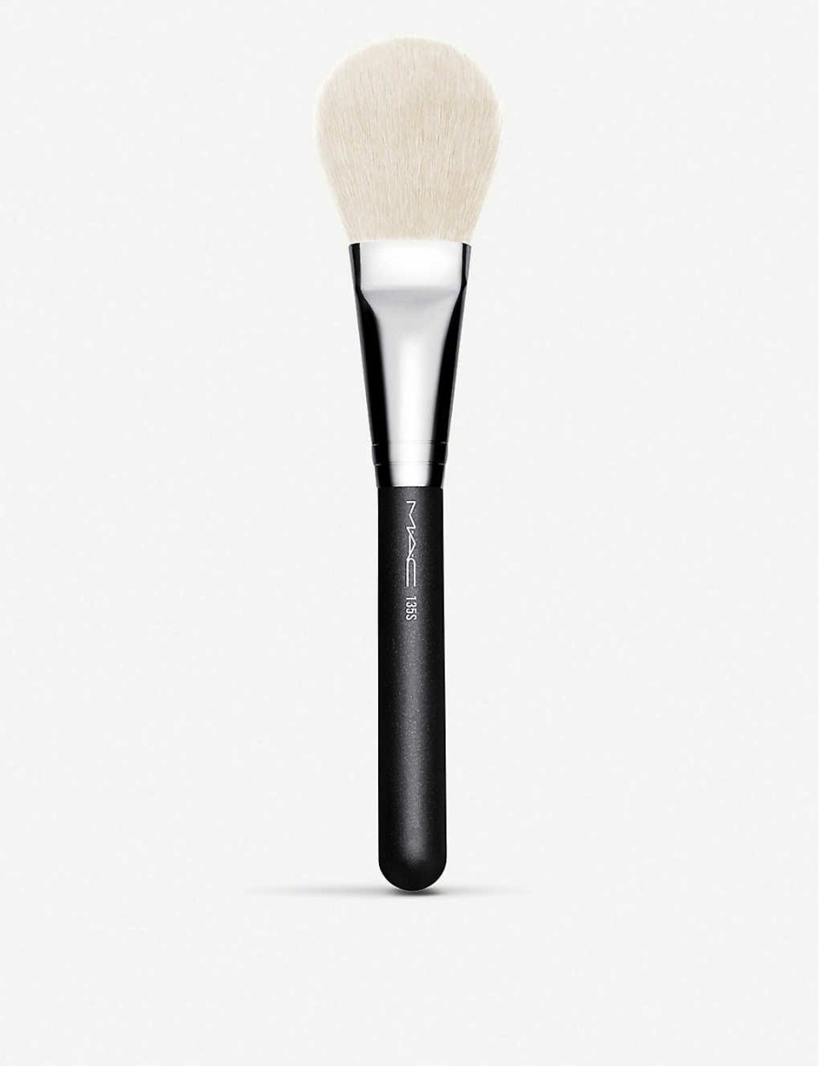 Beauty * | Mac 135 Large Flat Powder Brush